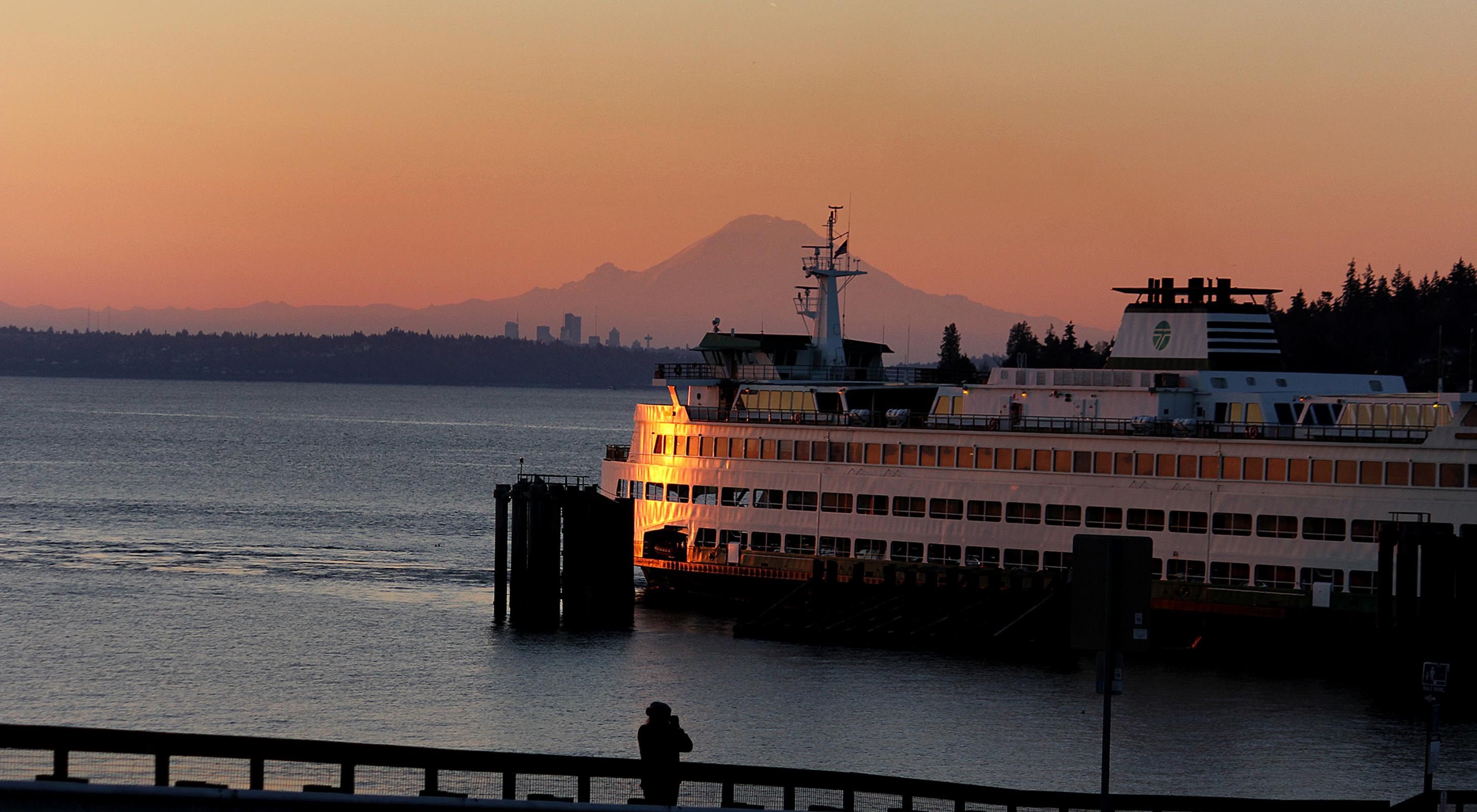 Kingston Ferry sunset with Mount Rainier